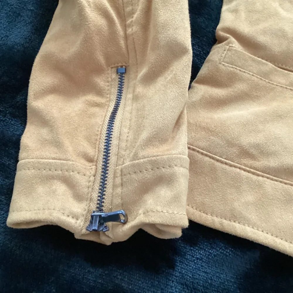 Coffee Shop New York, NWOT, sz S, faux suede, mustard yellow moto jacket - Picture 6 of 10